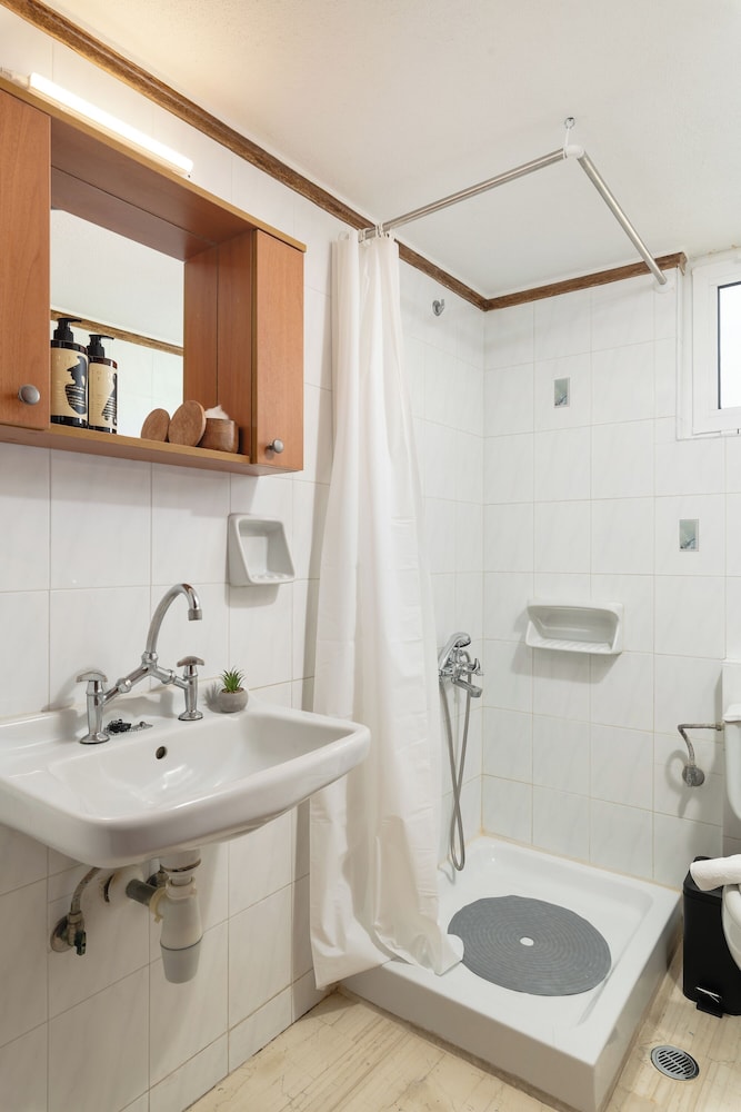 Thelesi Apartments 49/50