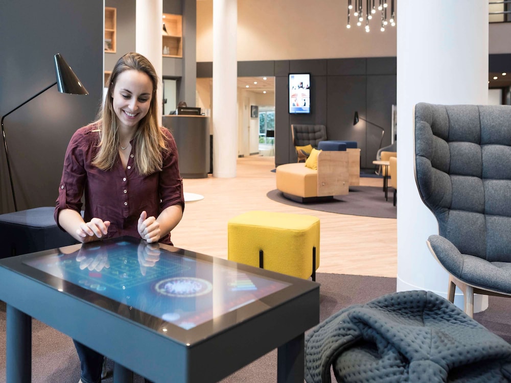 NOVOTEL CHATEAU DE VERSAILLES 43/72