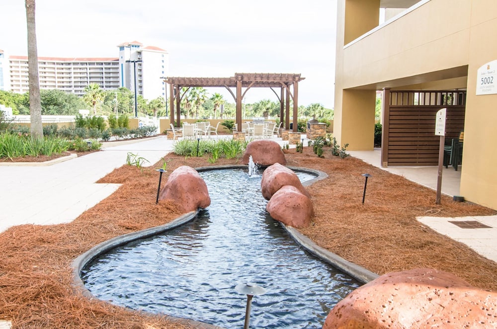 Luau Resort by Panhandle Getaways 24/50