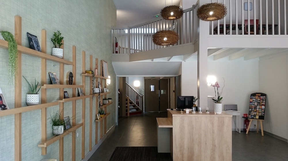 Halt hôtel 4/50