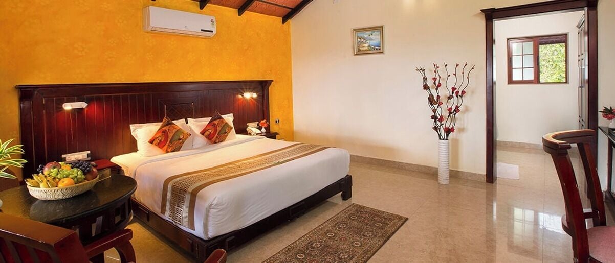 Premium, King Bed, Valley View