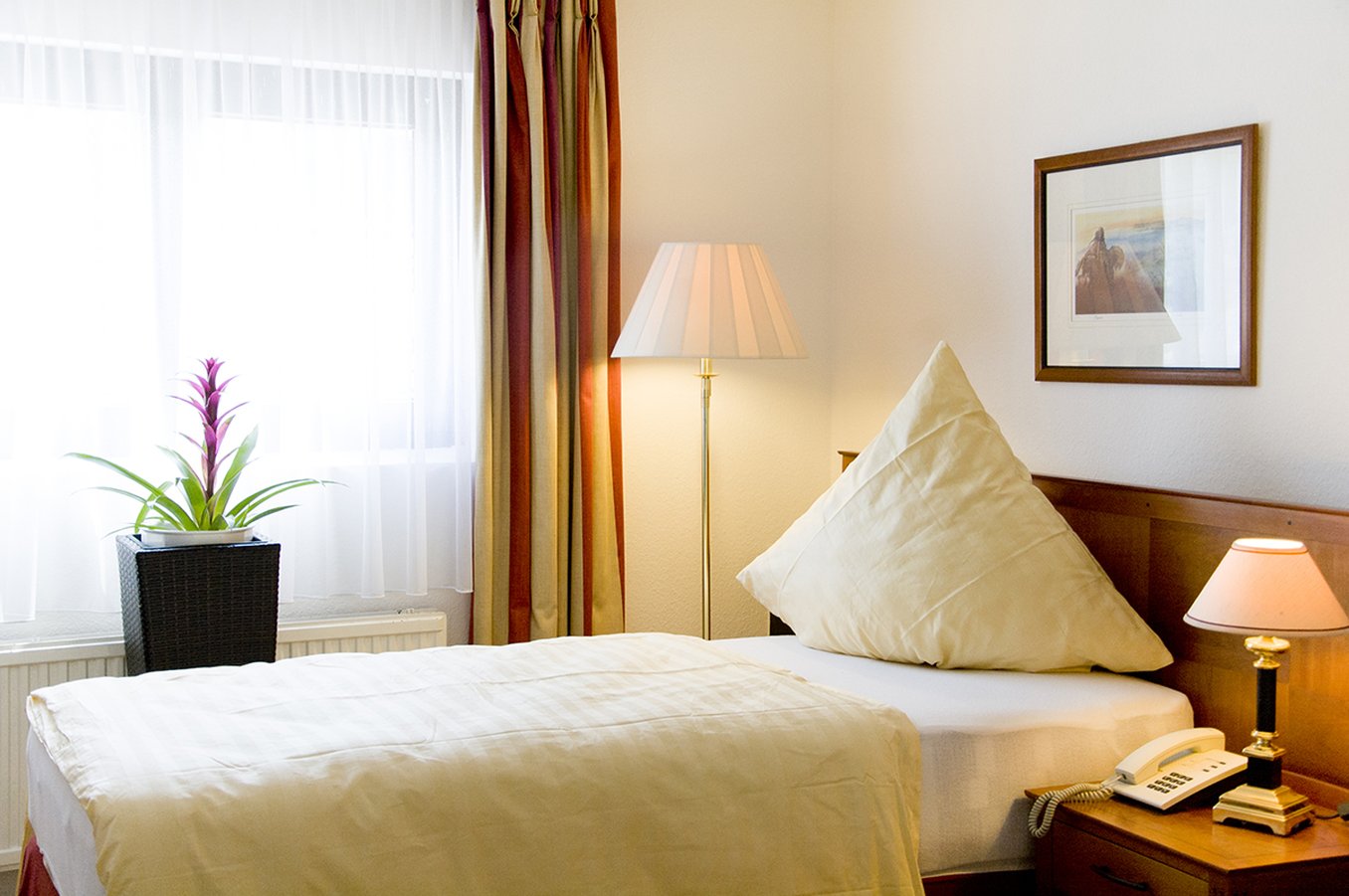 Hotel Kolner Hof Refrath 23/26
