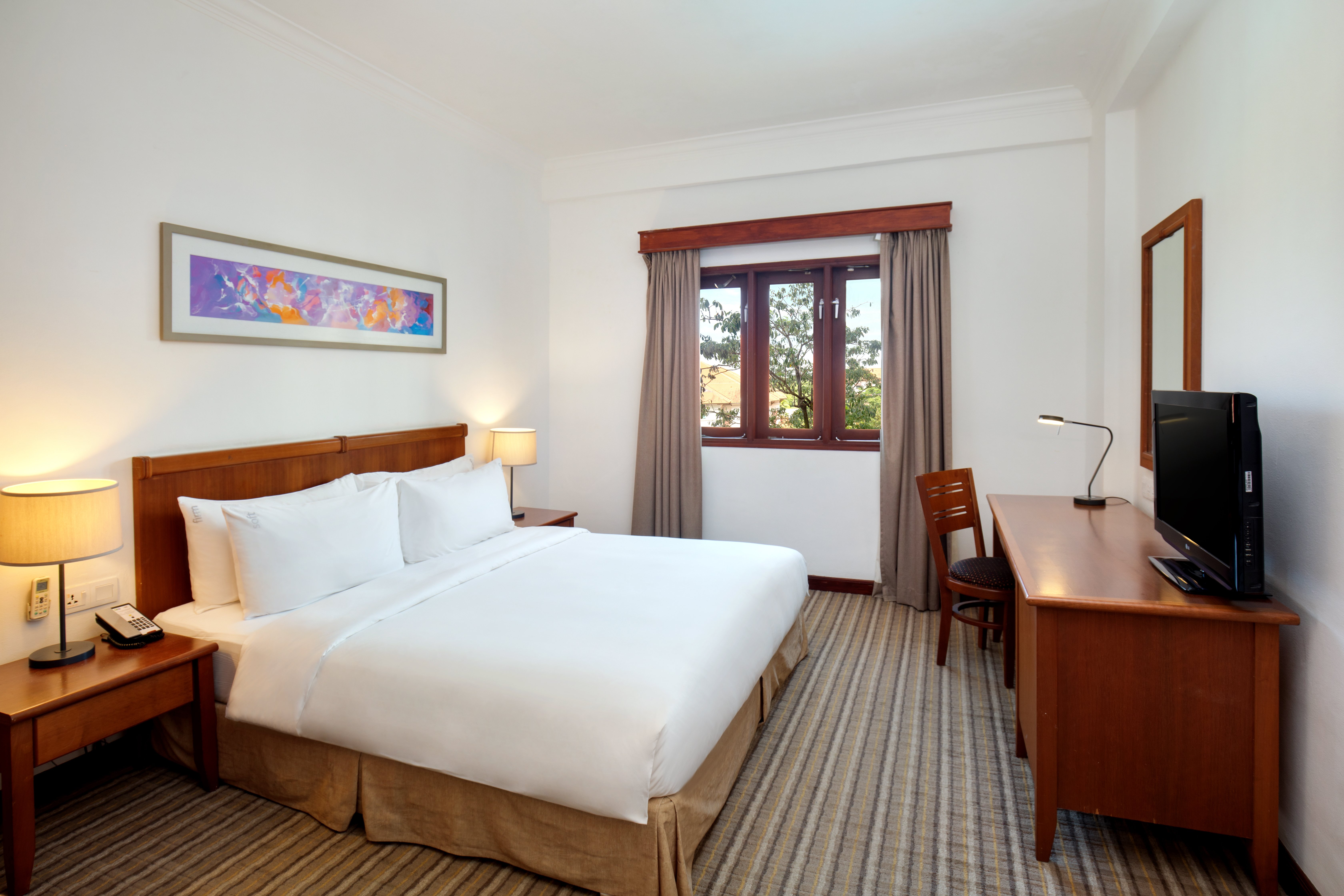 4 Bedrooms, Suite, Twin Beds, 1 King and 2 Queen Beds