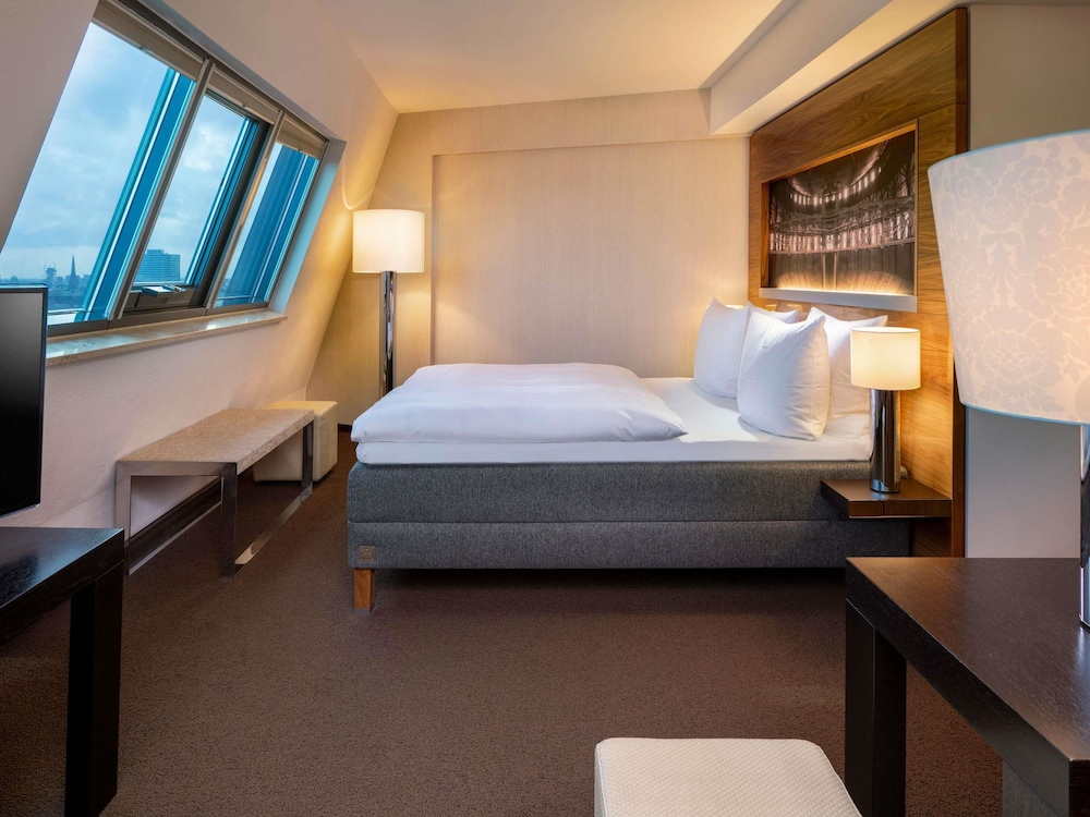 Movenpick Hotel Hamburg 23/76