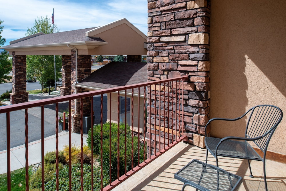 Holiday Inn Express Hotel And Suites Gunnison 3/73