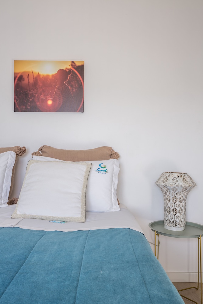 Sandhi House - Yoga & Wellness 13/40