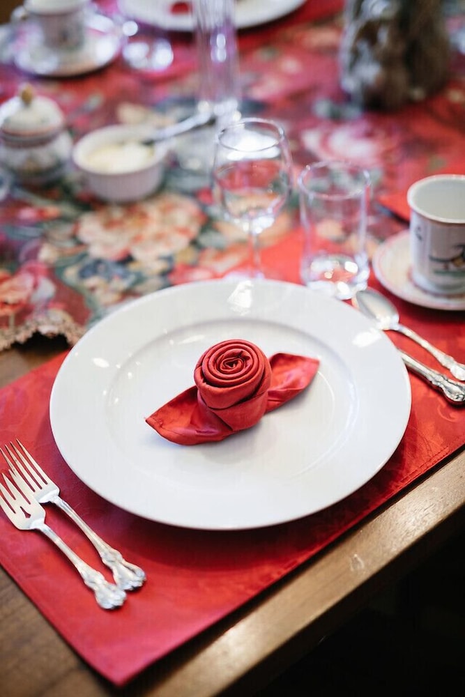 Round Barn Farm B & B Event Center 31/56