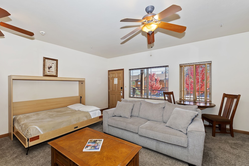 Robinhood Resort 38/69