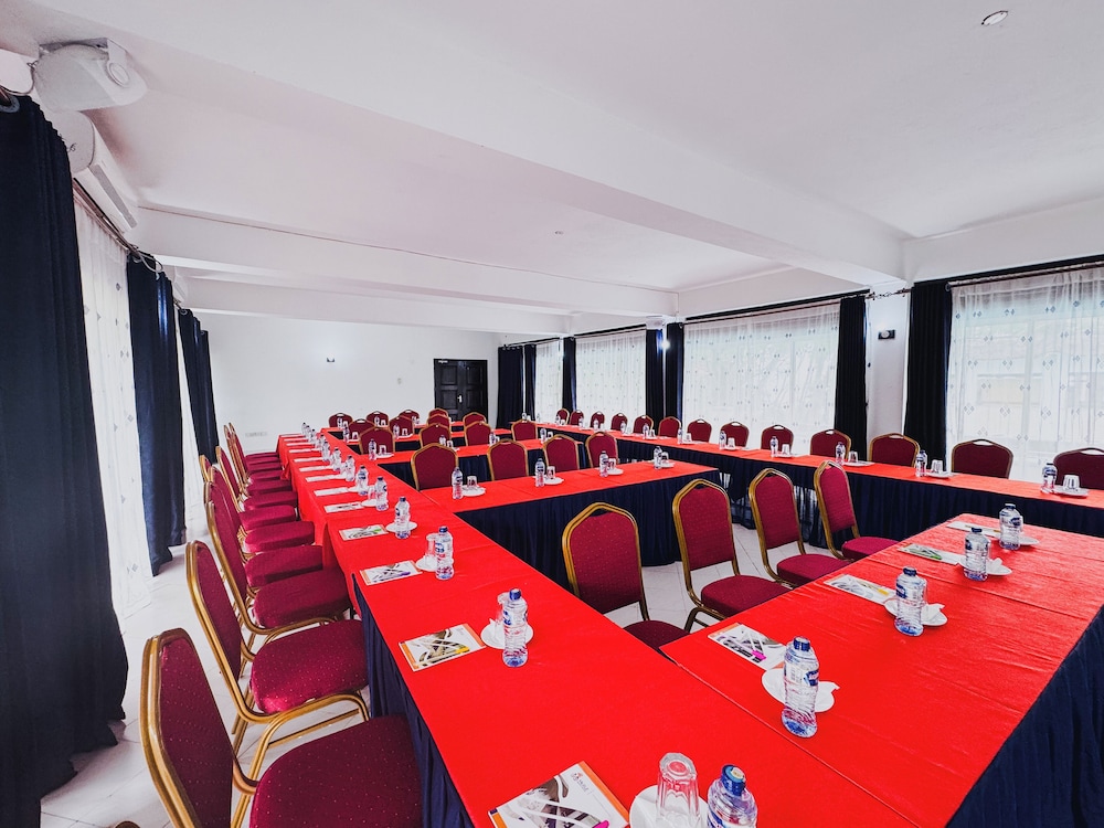 Milele Beach Hotel 34/50