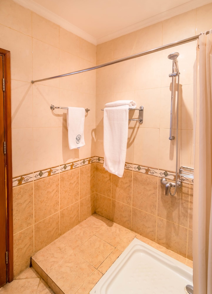 Gold Crest Hotel Arusha 47/47