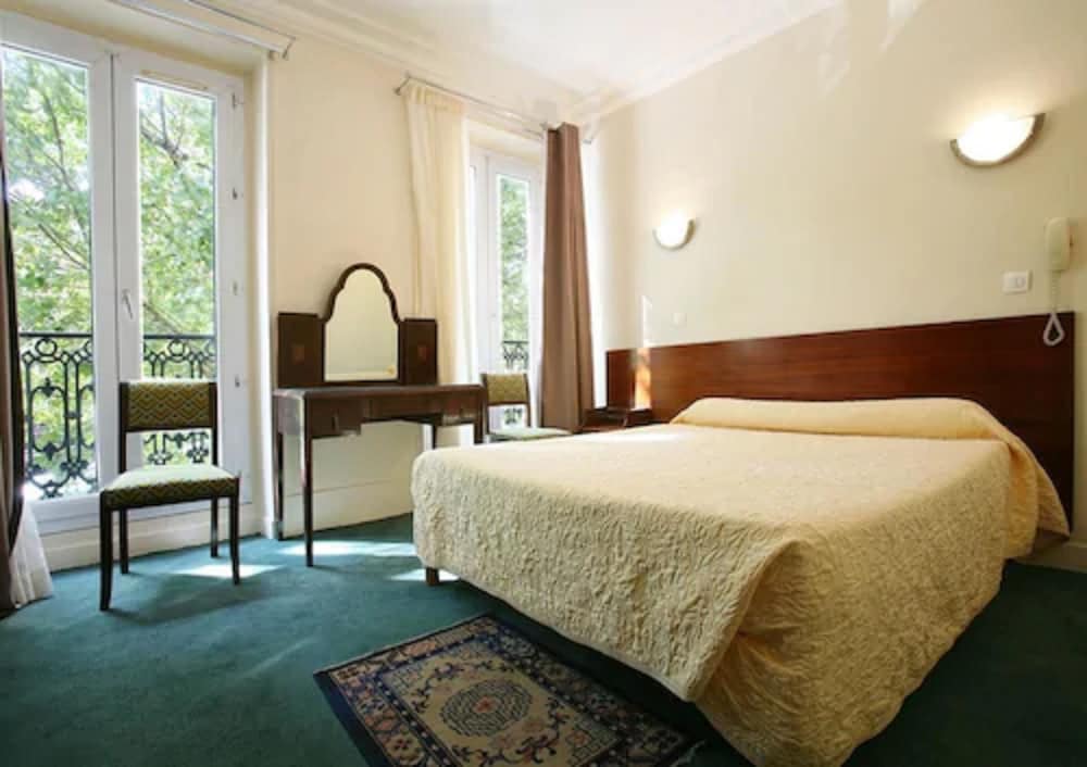 Grand Hotel De L europe 32/51