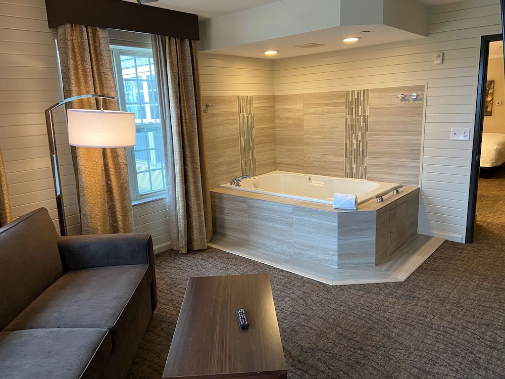 Best Western Premier Bridgewood Resort Hotel 24/60