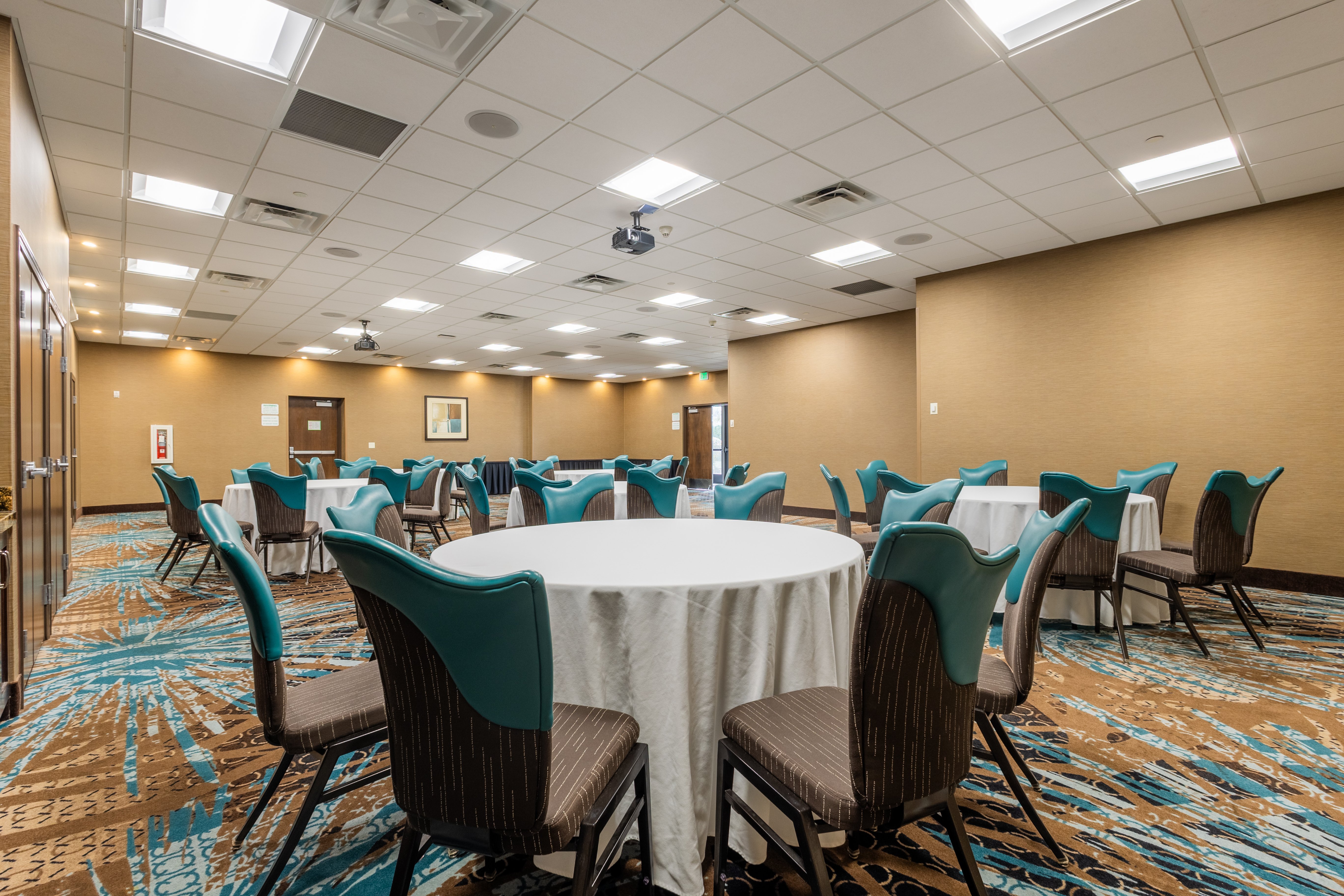 Holiday Inn South Jordan Slc South 40/43
