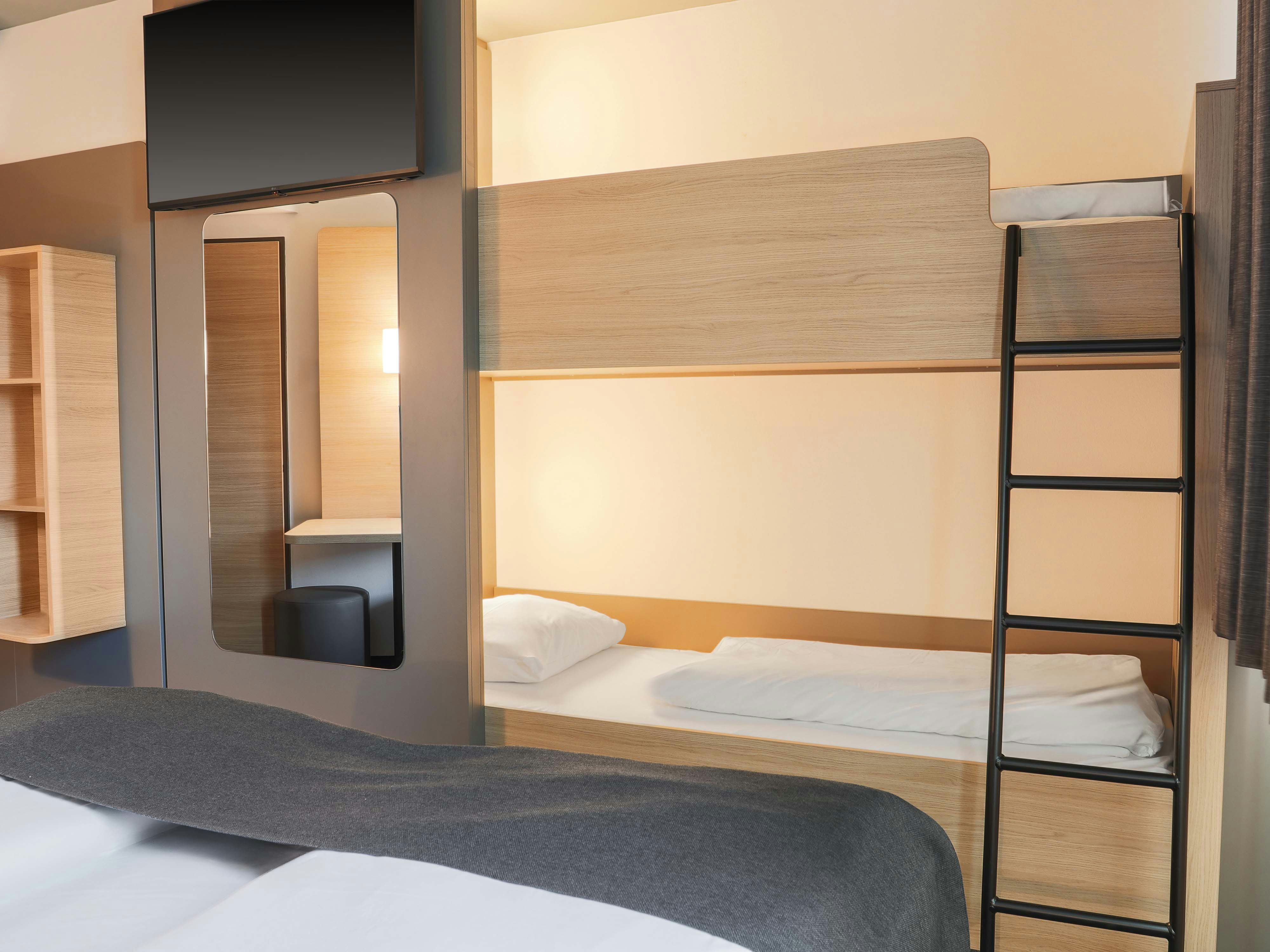 B&B Hotel Boblingen 8/15