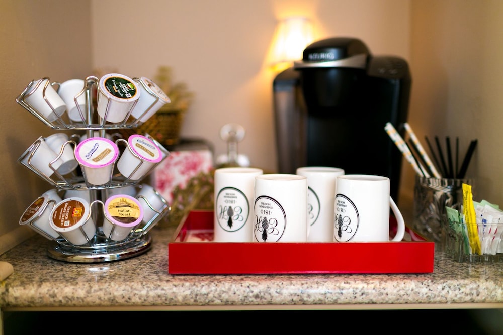 1810 Emerson House Bed & Breakfast-Adults Only 7/19