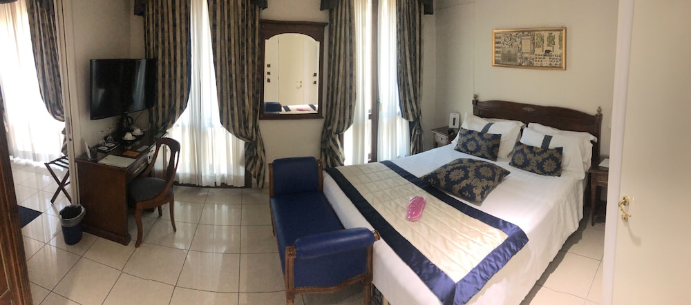 Hotel Villa Savoia 2/16