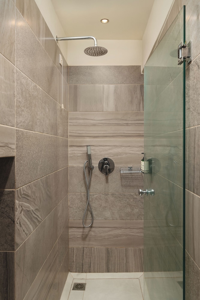 Elia Palazzo 35/55