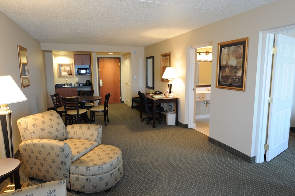 Wingate by Wyndham Peoria 18/28