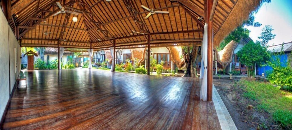 The Yoga Garden 28/35