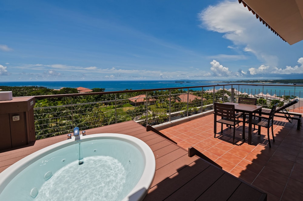Kanucha Bay Hotels and Villas 5/80