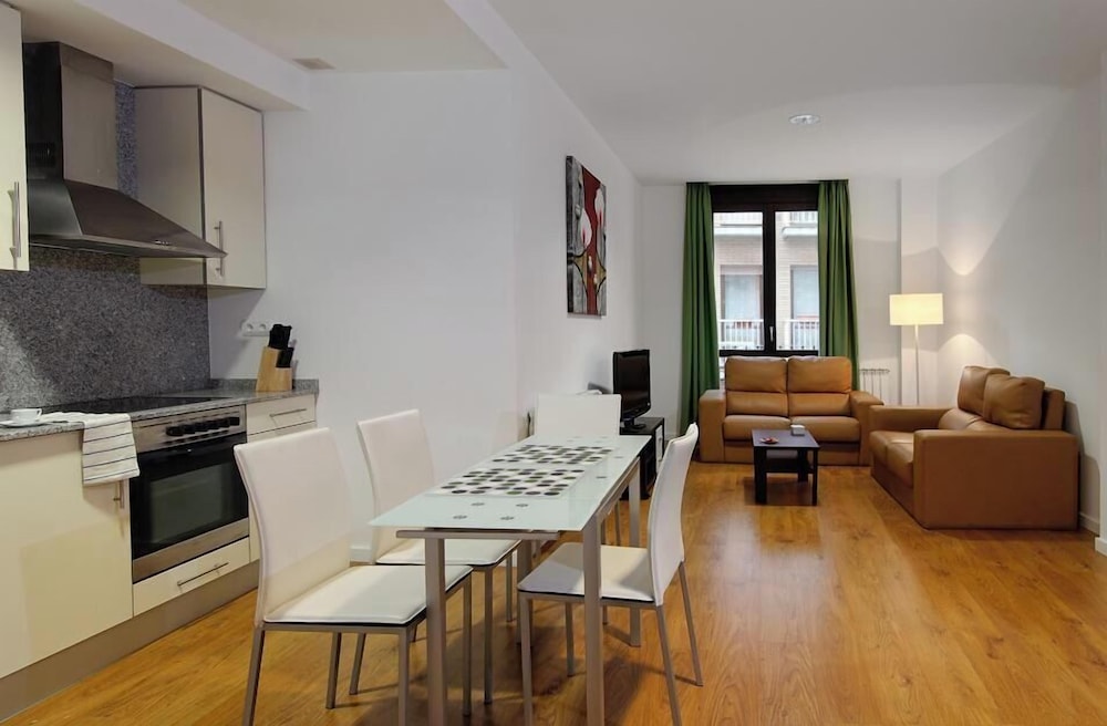 Apartamentos Casa Palacio de Los Sitios 28/37