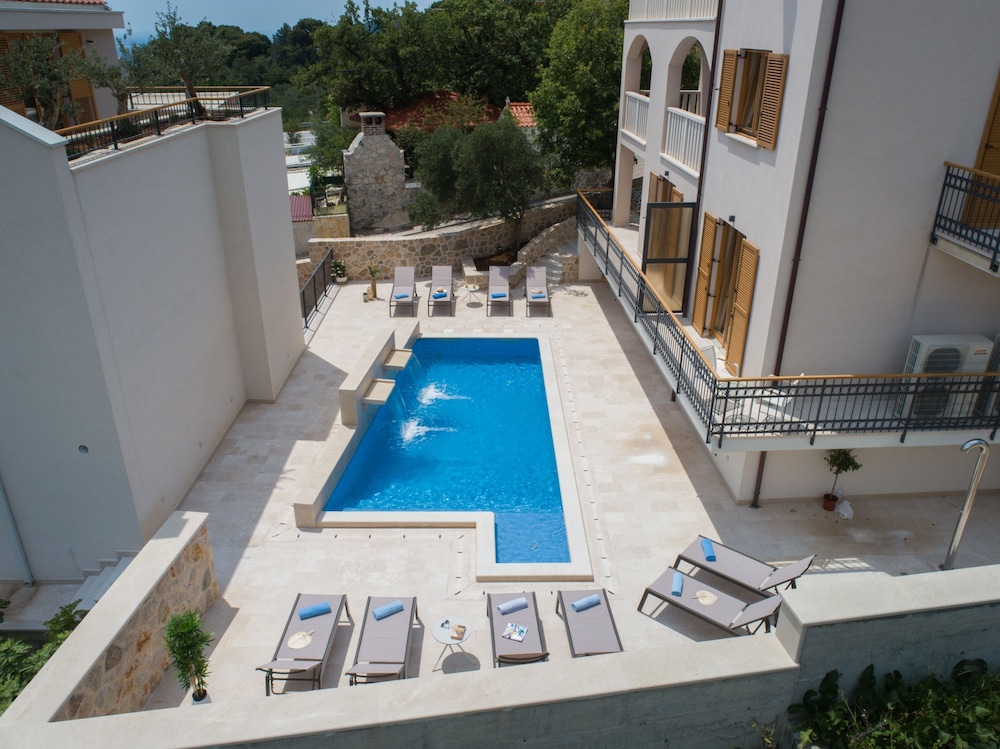 Casa Laurea 42/50