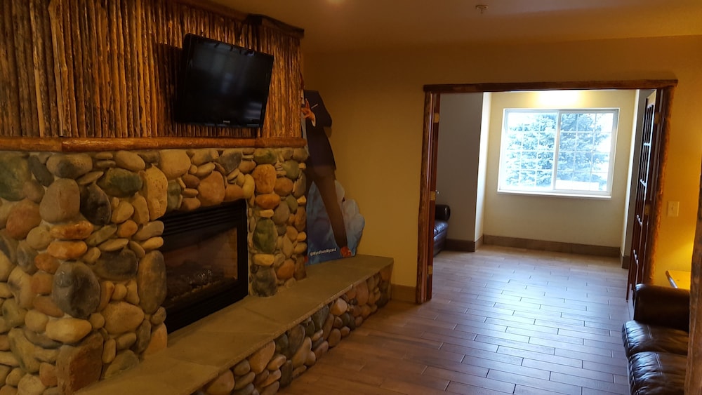 Microtel Inn And Suites Bozeman 26/34