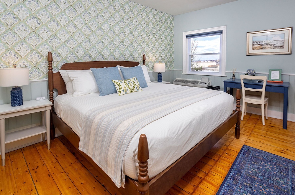 The Breakwater Inn and Spa 15/47