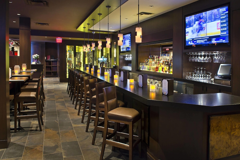 Courtyard By Marriott Niagara Falls 30/39
