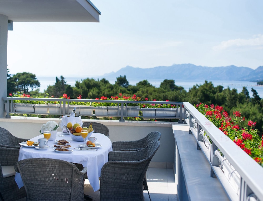 Aparthotel Miramare 49/54