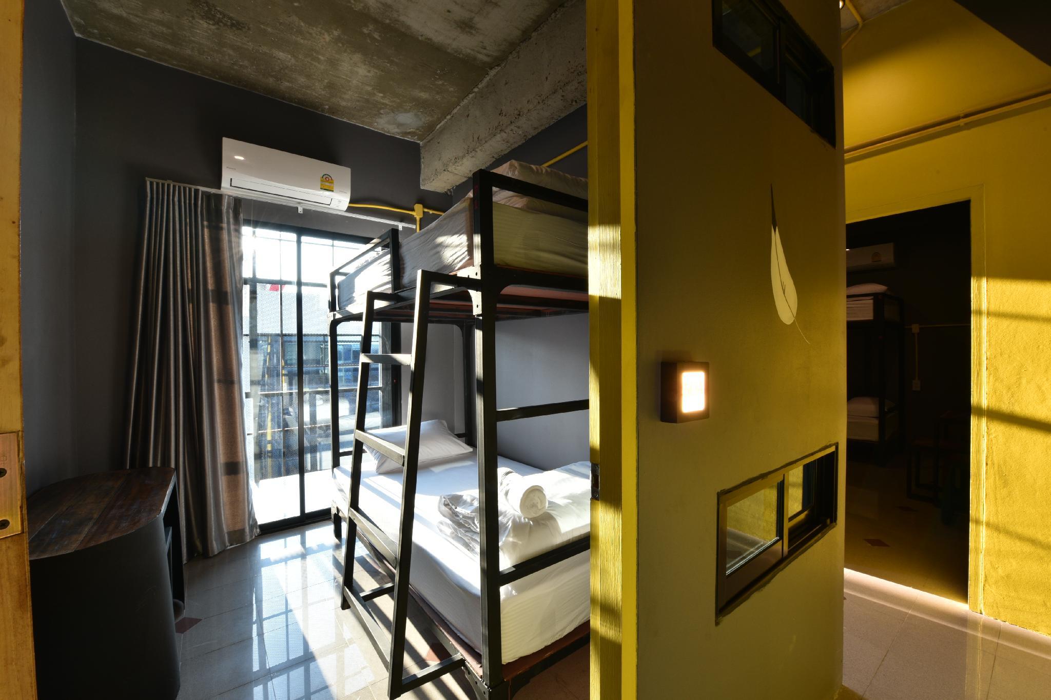 Private, Bunk Bed