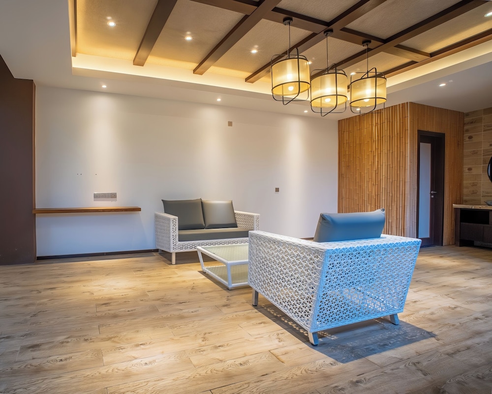H Resort Bohol – The Coral Cliff by SMS Hospitality 13/65