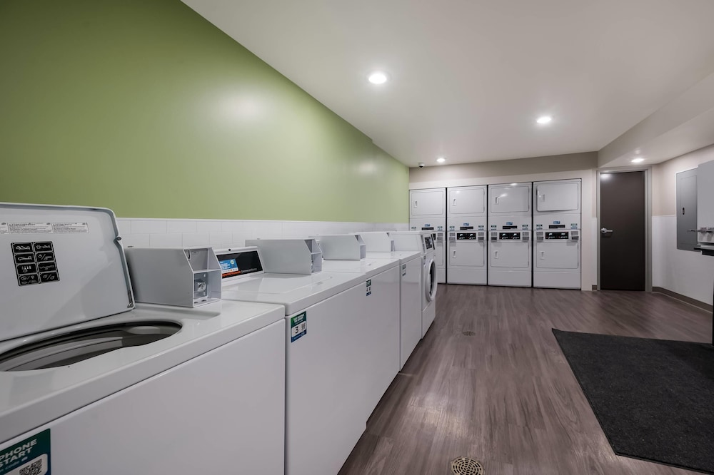 WoodSpring Suites Wixom - Novi 32/47