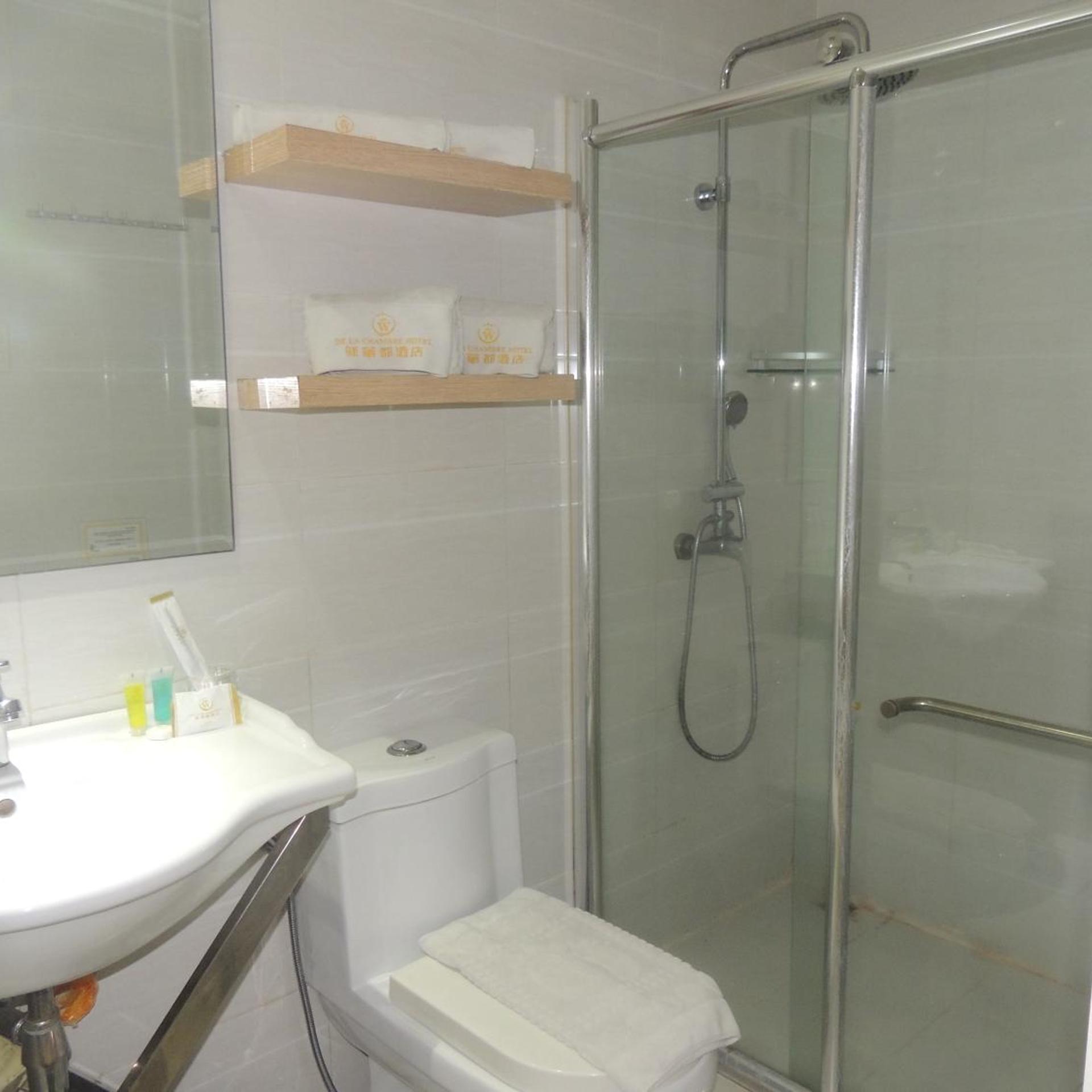 Dela Chambre Hotel 49/51