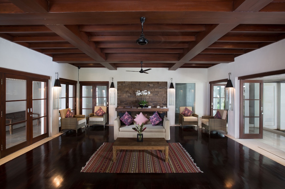 Ubud Village Hotel 33/51