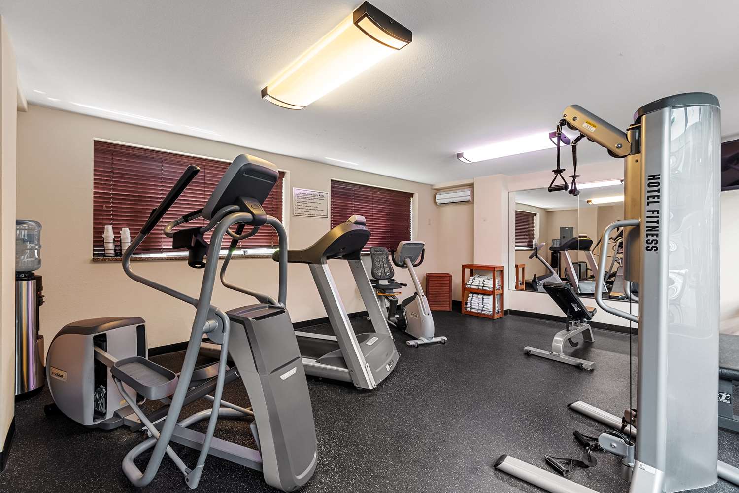 Best Western Bridgeview Hotel 4/10