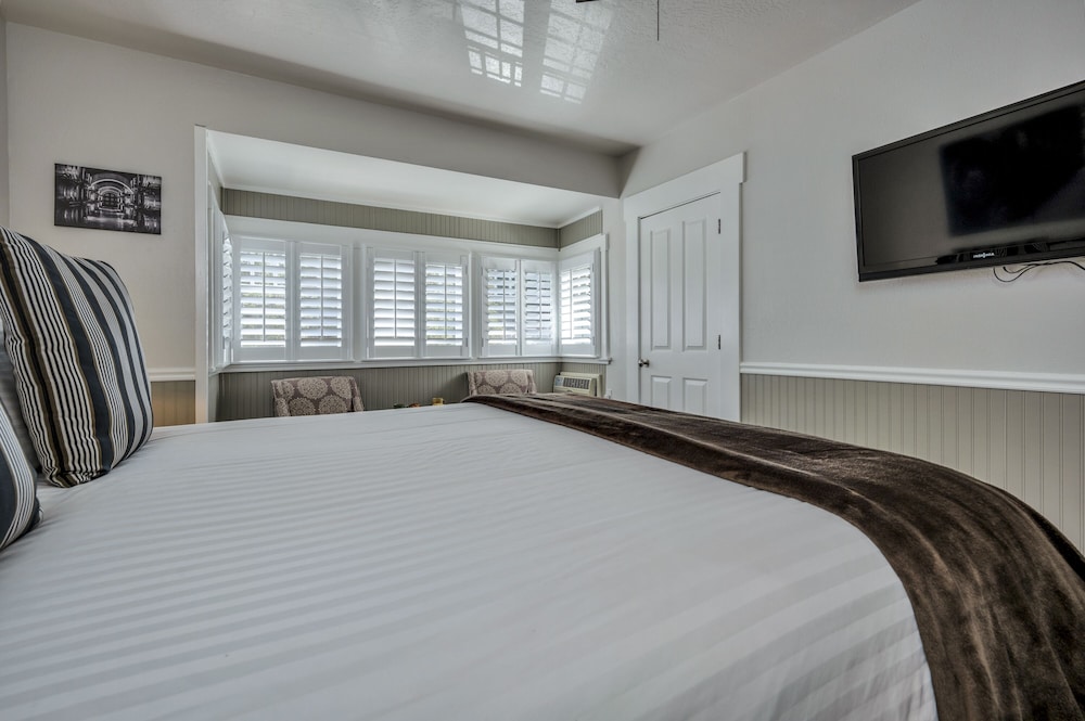 Craftsman Inn 15/70