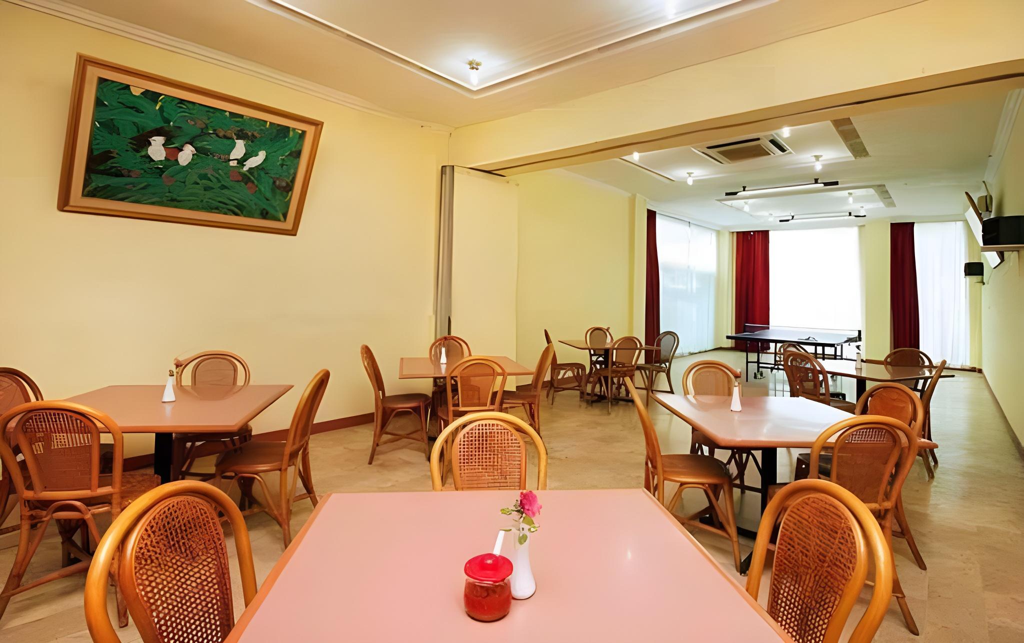 Hotel Lautze Indah 32/44