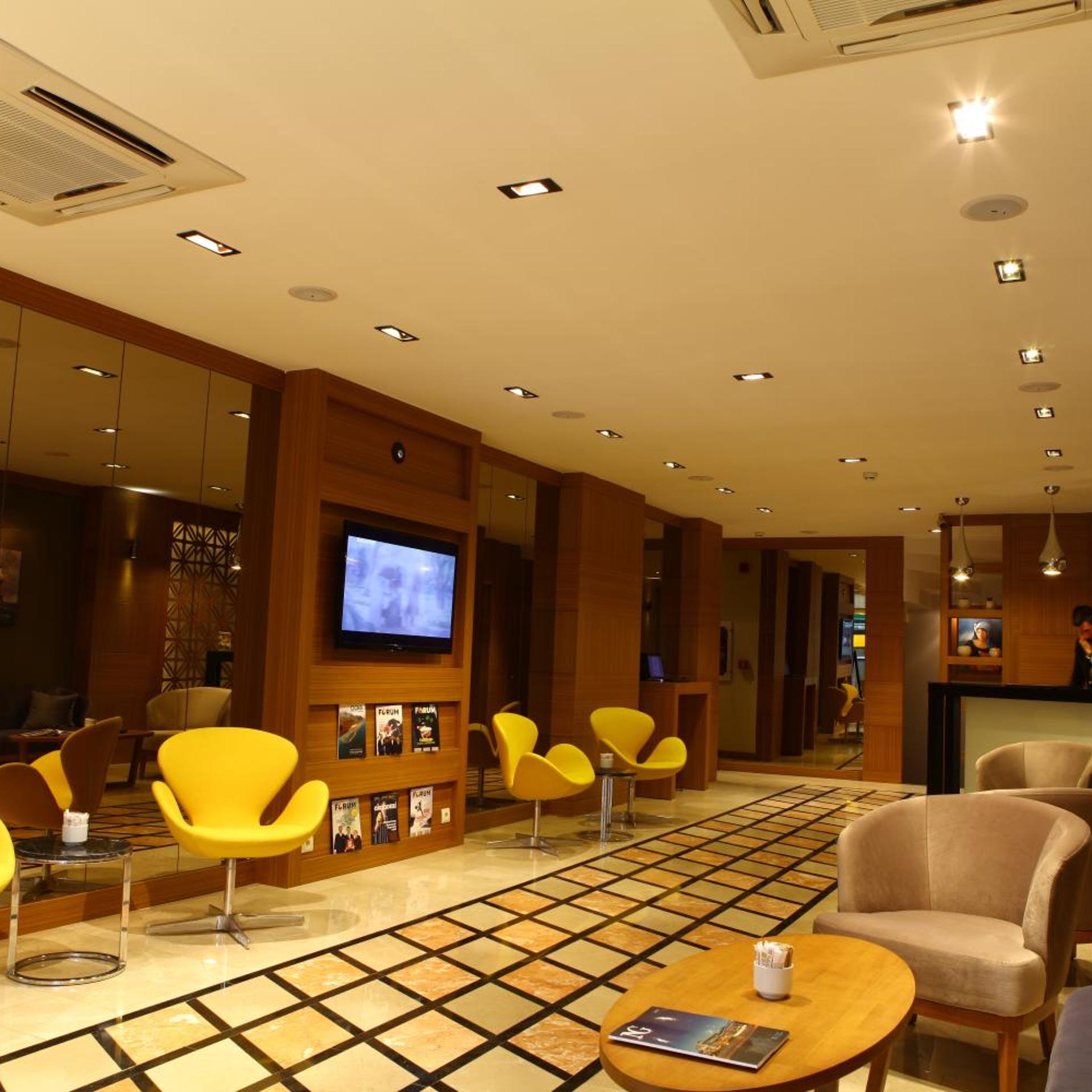 Ela Hotel 1/1