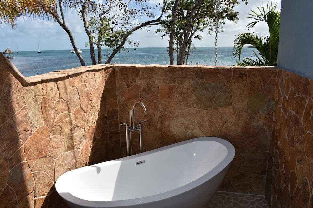 The Enclave- Private Island 20/50