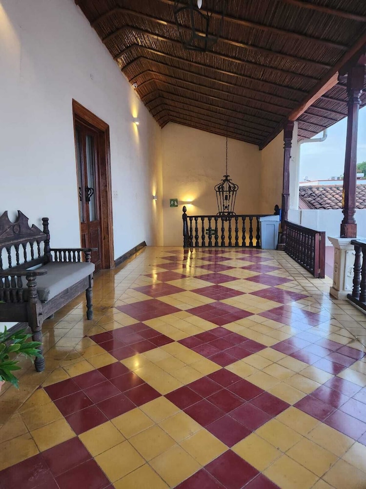 Hotel La Perla 42/50