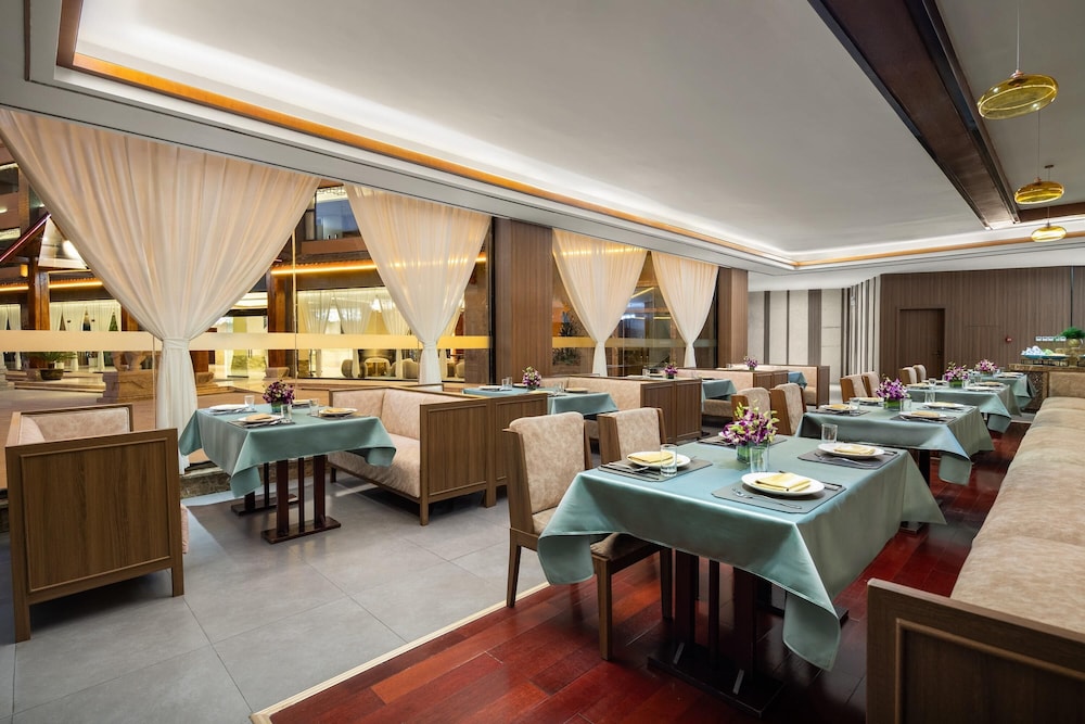Days Hotel by Wyndham Lijiang Gucheng 22/26