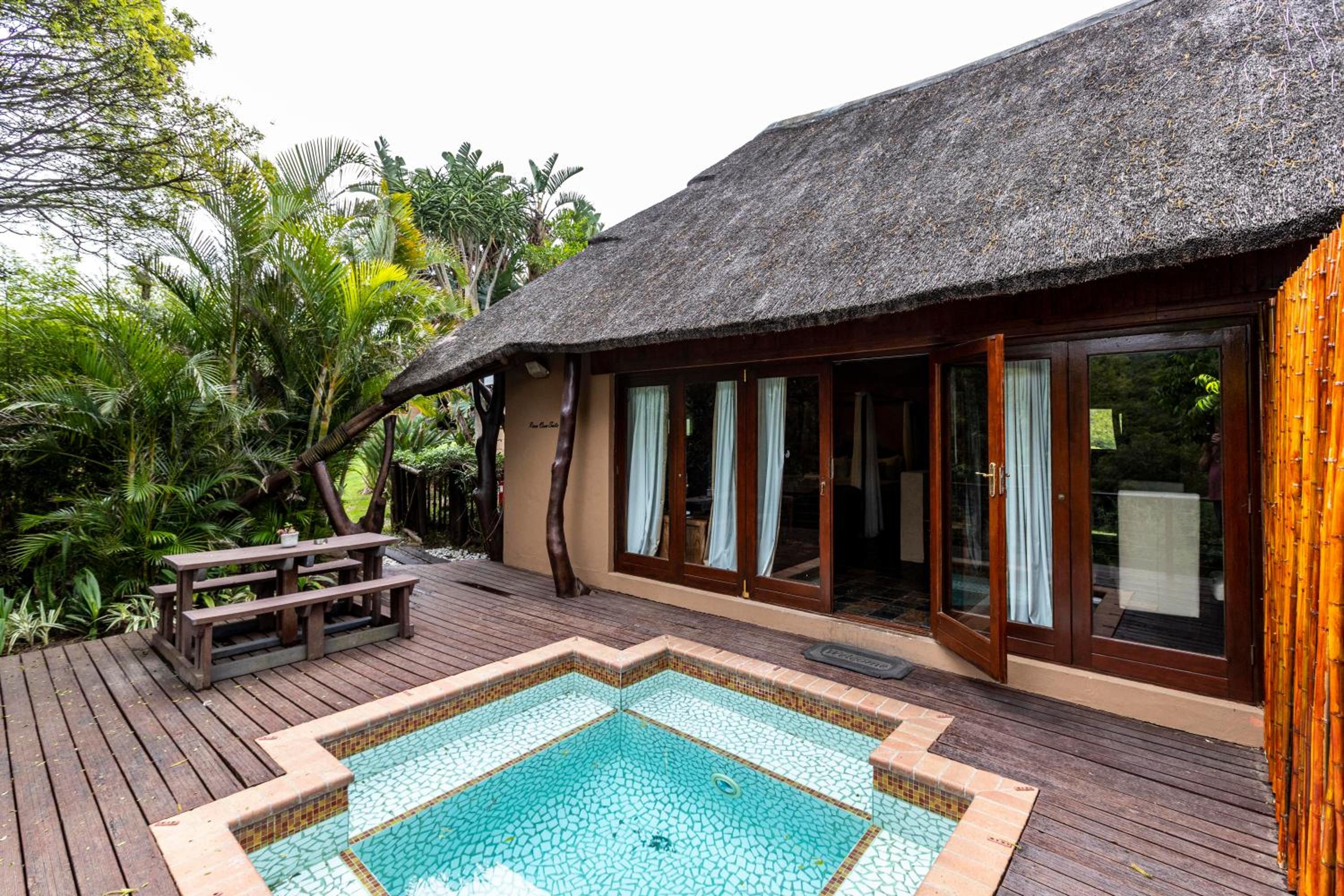 Fish Eagle Manor 17/19