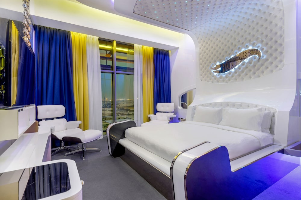 Alrayyan Hotel Doha Curio Collection By Hilton 9/74