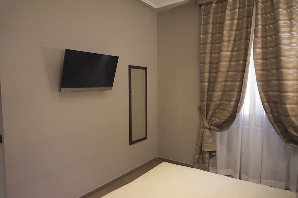 Hotel Taormina Roma 17/56