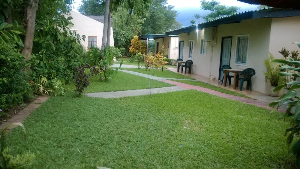 Gloria Apos S Bed And Breakfast 31/50