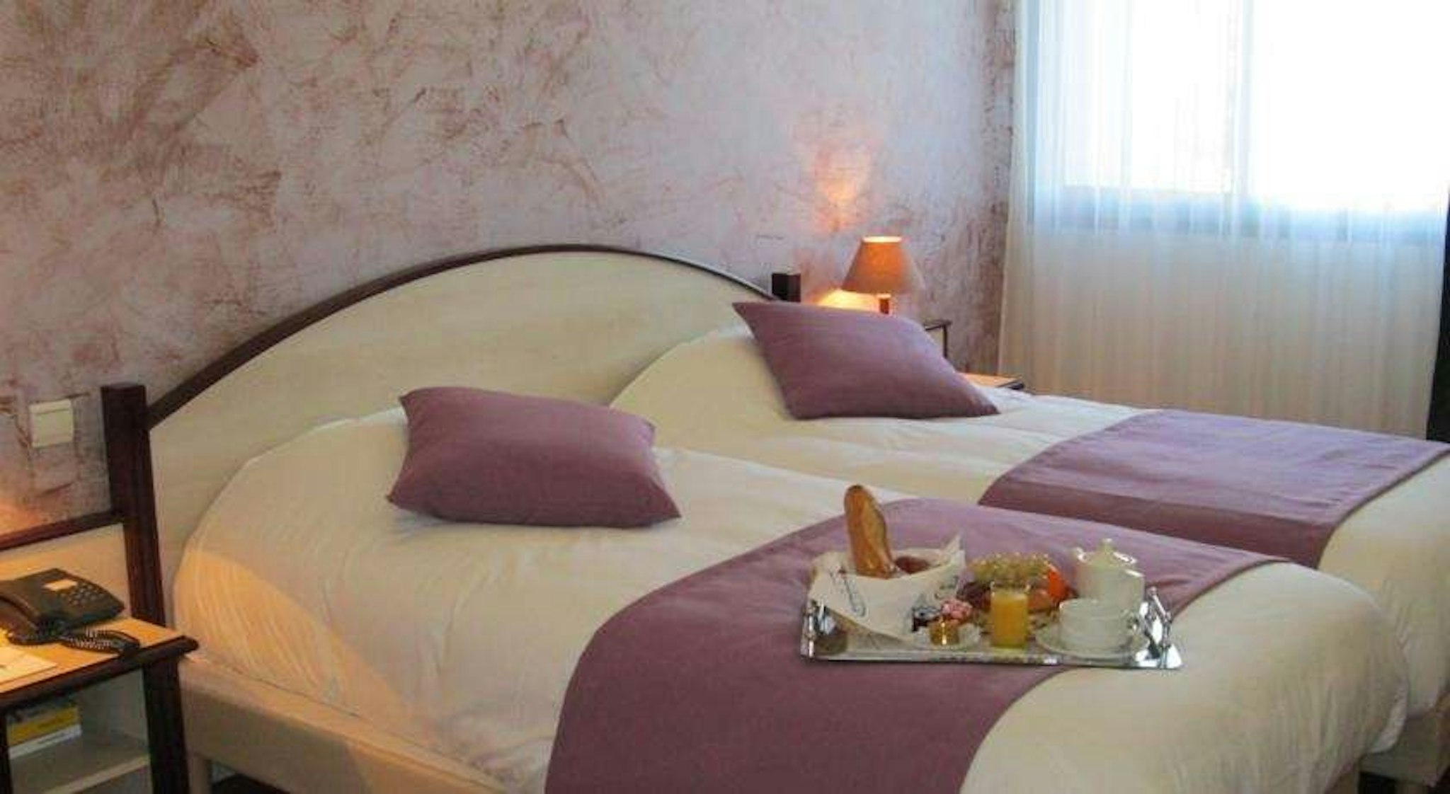 Ariane Hotel 7/40