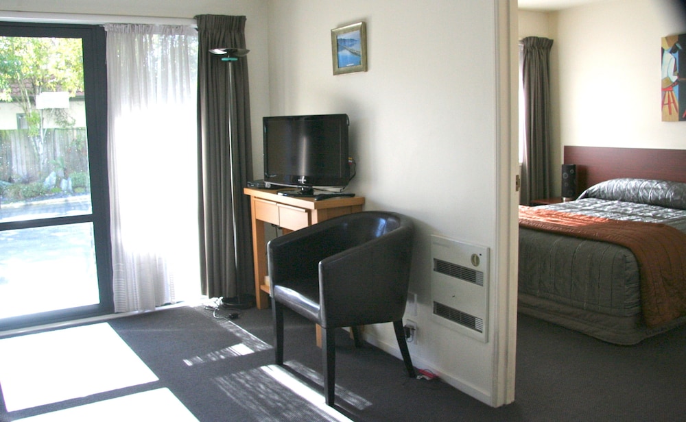 Sherborne Motor Lodge 29/52