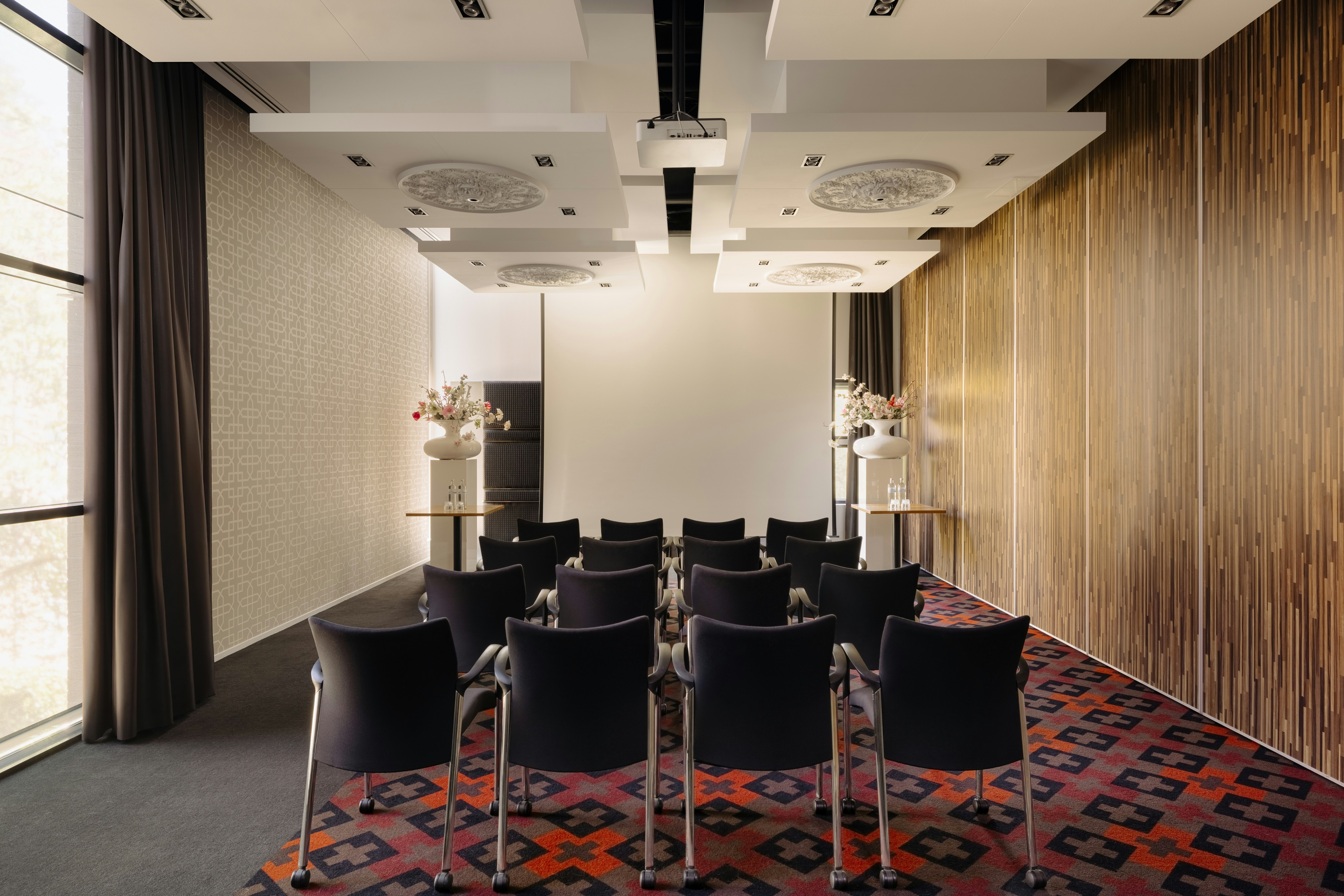 The Manor Amsterdam 53/57