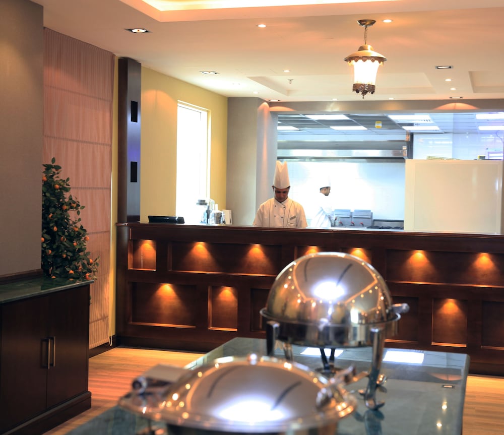 فندق واجنحه سويس سبيرت متروبوليتان - الرياض(Swiss Flora Inn Hotel Riyadh) 12/52